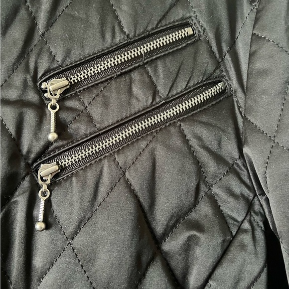 Woman’s Express Black Quilted Jacket - Picture 3 of 4